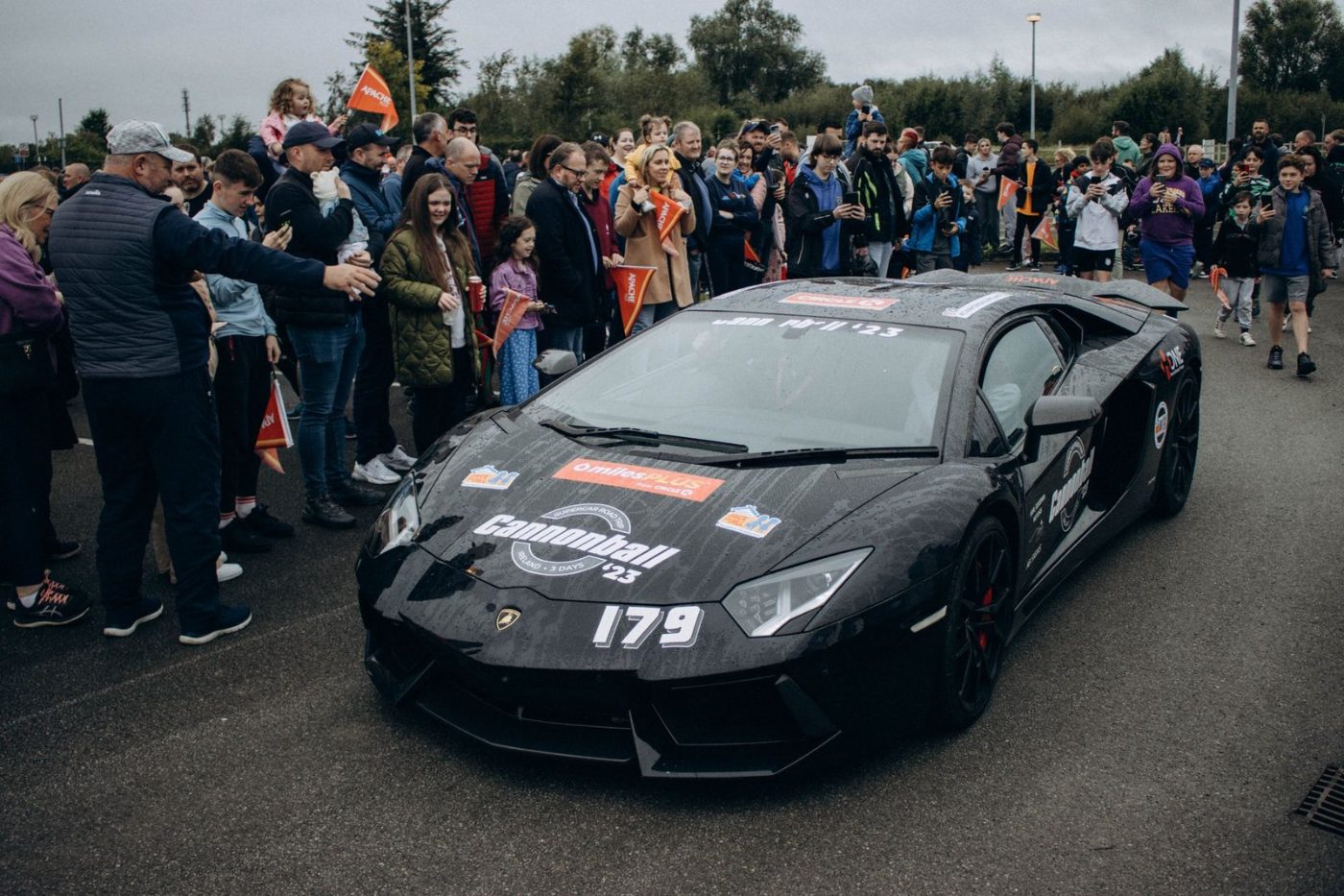 A Sleek Sports Car Draws a Huge jigsaw puzzle